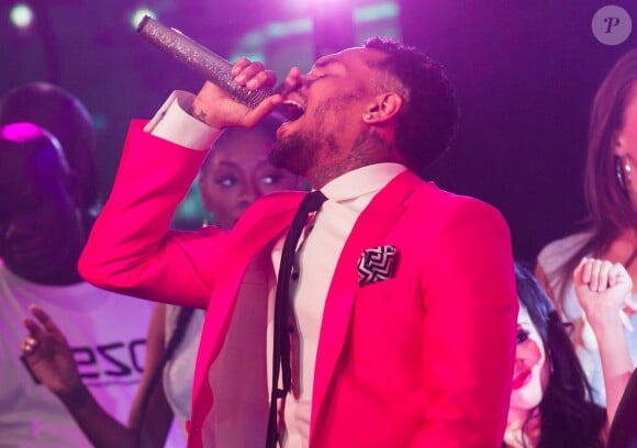 Chris Brown, host surexcité de la soirée post-"combat du siècle" au Drai's à Las Vegas. Le 2 mai 2015.