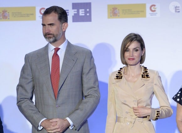 Le roi Felipe VI et la sublime reine Letizia d'Espagne aux Don Quichotte de Journalisme à Madrid le 7 mai 2015
