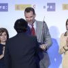 Le roi Felipe VI et la reine Letizia d'Espagne aux Don Quichotte de Journalisme à Madrid le 7 mai 2015