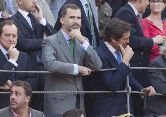 Le roi Felipe VI d'Espagne assiste à une corrida à Madrid, le 8 mai 2015.