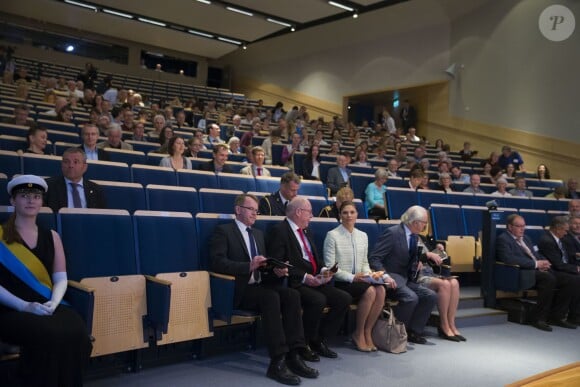 La princesse Victoria de Suède assiste à une conférence à l'occasion des 50 ans de l'Université suédoise des sciences agricoles à Uppsala le 11 mai 2015.