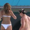 Miles Teller et sa ravissante petite amie Keleigh Sperry à Miami le 11 mai 2015. 