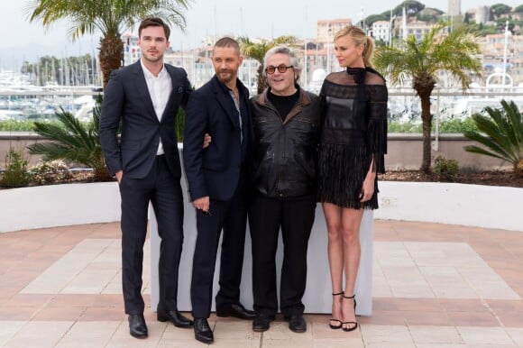 Nicholas Hoult, Tom Hardy, George Miller, Charlize Theron - Photocall du film "Mad Max: Fury Road" lors du 68e festival international du film de Cannes le 14 mai 2015.