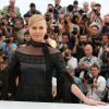 Charlize Theron (robe Valentino) - Photocall du film "Mad Max: Fury Road" lors du 68e festival international du film de Cannes le 14 mai 2015.