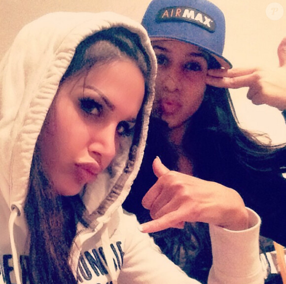 Somayeh (Les Anges 7) : selfie délirant avec sa ravissante petite soeur