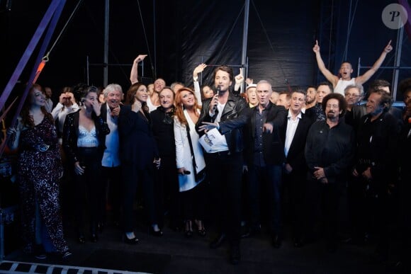 Vincent Cerutti en backstage du concert Stars 80 le 9 mai 2015, au Stade de France