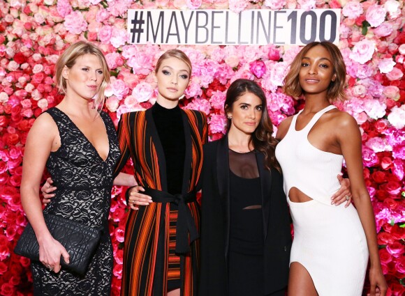 Alexandra Richards, Gigi Hadid, NikkiReed et Jourdan Dunn assistent à la soirée des 100 ans de Maybelline New York à l'IAC Building. New York, le 14 mai 2015.