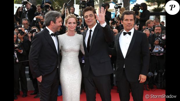 Denis Villeneuve, Emily Blunt, Benicio Del Toro, Josh Brolin - Montée des marches de l&#039;équipe du film &quot;Sicario&quot; lors du 68e Festival International du Film de Cannes le 19 mai 2015
