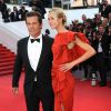 Josh Brolin et sa fiancée Kathryn Boyd - Montée des marches du film "Sicario" lors du 68e Festival International du Film de Cannes le 19 mai 2015