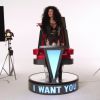 Pour l'émission télé The Voice, Christina Aguilera parodie les popstars américaine. Elle imite Cher