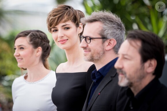 Louise Bourgeon, Laurent Larivière, Jean-Hugues Anglade - Photocall du film "Je suis un soldat" lors du 68e Festival international du film de Cannes le 20 mai 2015.