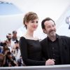 Louise Bourgoin (portant une bague double Libellule de la maison Lalique Joaillerie), Jean-Hugues Anglade - Photocall du film "Je suis un soldat" lors du 68e Festival international du film de Cannes le 20 mai 2015.
