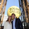 Jérémy Chardy et sa compagne Karen, enceinte, lors de la soirée des joueurs de Roland-Garros, le 21 mai 2015 au premier étage de la Tour Eiffel à Paris