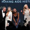 Kendall Jenner, Mario Testino, Gigi Hadid, Jourdan Dunn et Karlie Kloss lors de la soirée "amfAR's 22nd Cinema Against AIDS" à l'Eden Roc au Cap d'Antibes le 21 mai 2015.