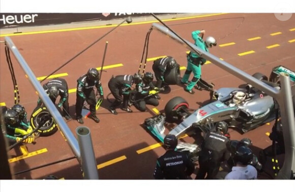 Gigi Hadid a posté des photos en soutien à Lewis Hamilton lors du Grand Prix de Formule 1 à Monaco le 24 mai 2015. De quoi accentuer les rumeurs