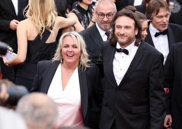 Valérie Damidot et son compagnon Régis - Montée des marches du film "Mad Max : Fury Road" lors du 68e Festival International du Film de Cannes, à Cannes le 14 mai 2015. 