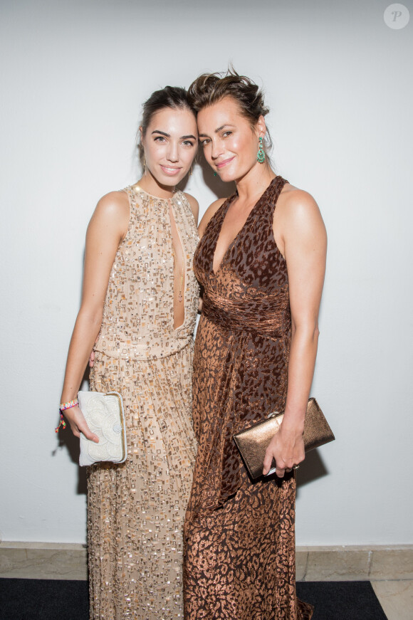 Amber Le Bon et sa mère Yasmin Le Bon - People à la soirée de l'amfAR à Milan le 20 septembre 2014