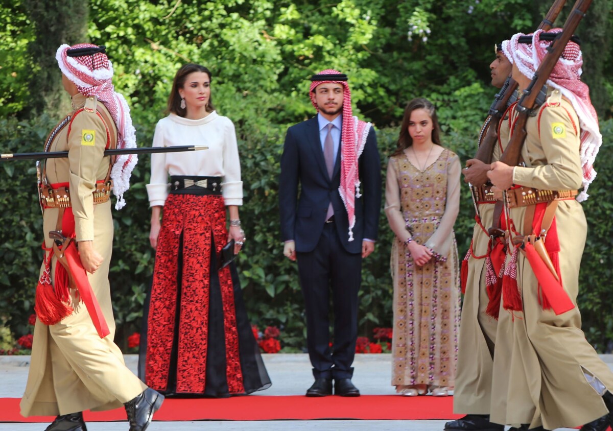 Vidéo La reine Rania de Jordanie célébrait le 25 mai 2015 à Amman la Fête nationale Vidéo La reine Rania de Jordanie célébrait le 25 mai 2015 à Amman la Fête nationale