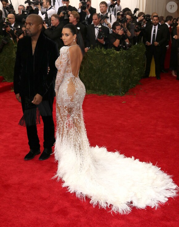 Kim Kardashian et son mari Kanye West - Soirée Costume Institute Gala 2015 (Met Ball) au Metropolitan Museum, célébrant l'ouverture de Chine: à travers le miroir à New York. Le 4 mai 2015. 