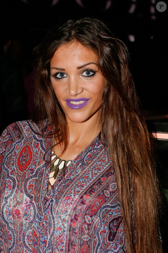 Exclusif - Julia (Les Anges 7) - Soirée à l'occasion des 5 ans de la marque "Barrè" au Vip Room à Paris, le 29 avril 2015.