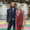 Andreas Kronthaler et Vivienne Westwood assistent au vernissage de l'exposition d'été de la Royal Academy of Arts, au site de Burlington Gardens de l'académie. Londres, le 3 juin 2015.