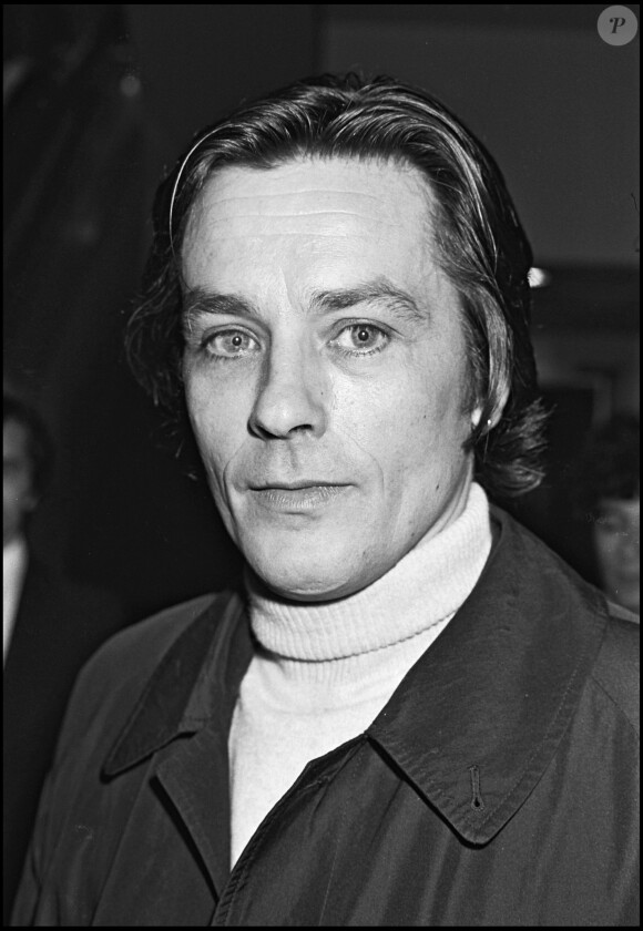 Alain Delon à Paris en 1976.