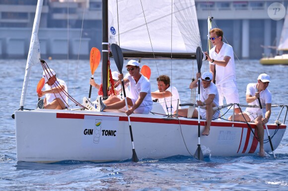 Pierre Casiraghi et son équipe participent à "Sail for a Cause", une journée caritative co-organisée par Leticia de Massy et le réseau féminin LeSpot.net au Yacht Club de Monaco le samedi 6 juin 2015. 