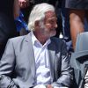 Jean-Paul Belmondo et son ami Charles Gérard dans les tribunes de Roland-Garros lors de la finale homme, le 7 juin 2015 à Paris