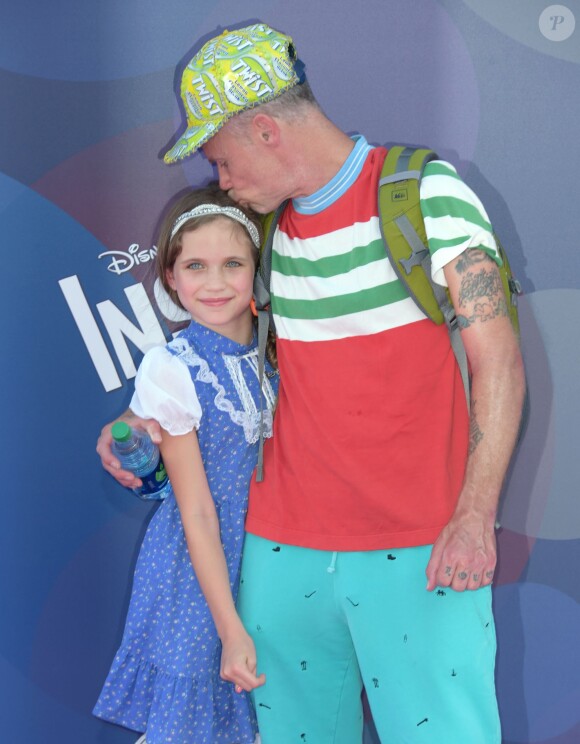 Flea et sa fille - Avant-première du film "Inside Out" à Hollywood, le 8 juin 2015. 