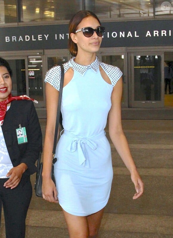 Robin Thicke et sa petite-amie April Love Geary arrivent à l'aéroport de Los Angeles, le 27 mai 2015. 
