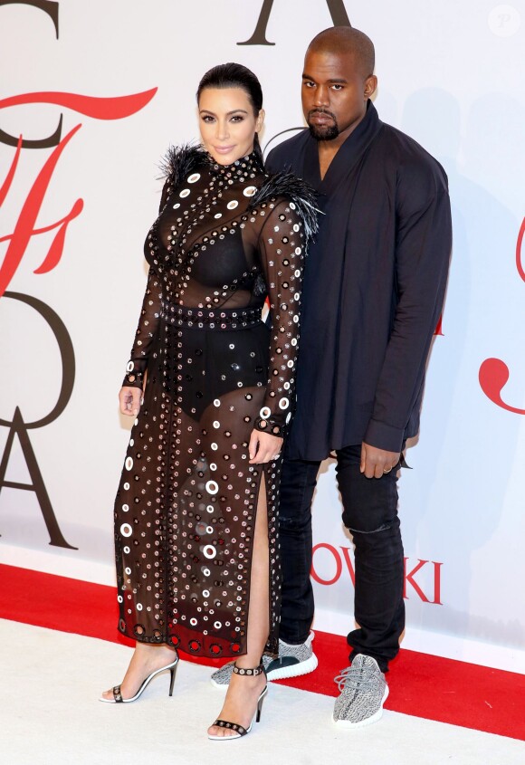 Kim Kardashian et son mari Kanye West aux CFDA Fashion Awards 2015 au Lincoln Center à New York, le 1er juin 2015.