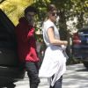 Exclusif - Sofia Richie, la petite soeur de Nicole Richie, discute avec son petit-ami Jake Andrews devant chez lui à Beverly Hills, le 6 juin 2015.  