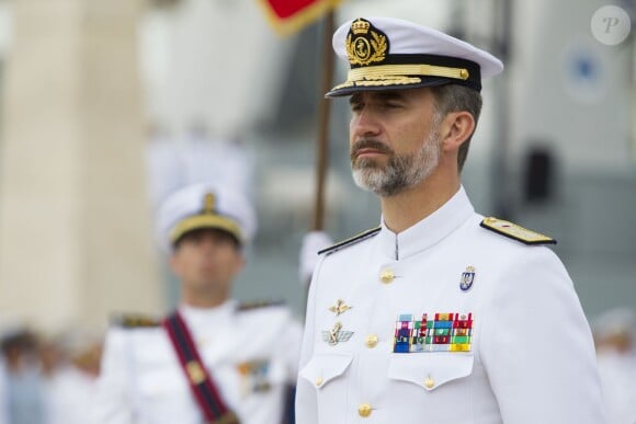 Le roi Felipe VI d'Espagne assiste à une cérémonie en l'honneur du centenaire de la création de la flotte sous-marine à Carthagène le 11 juin 2015.