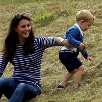Kate Middleton, toute mince, et George, cascadeur : Fun en famille au polo !