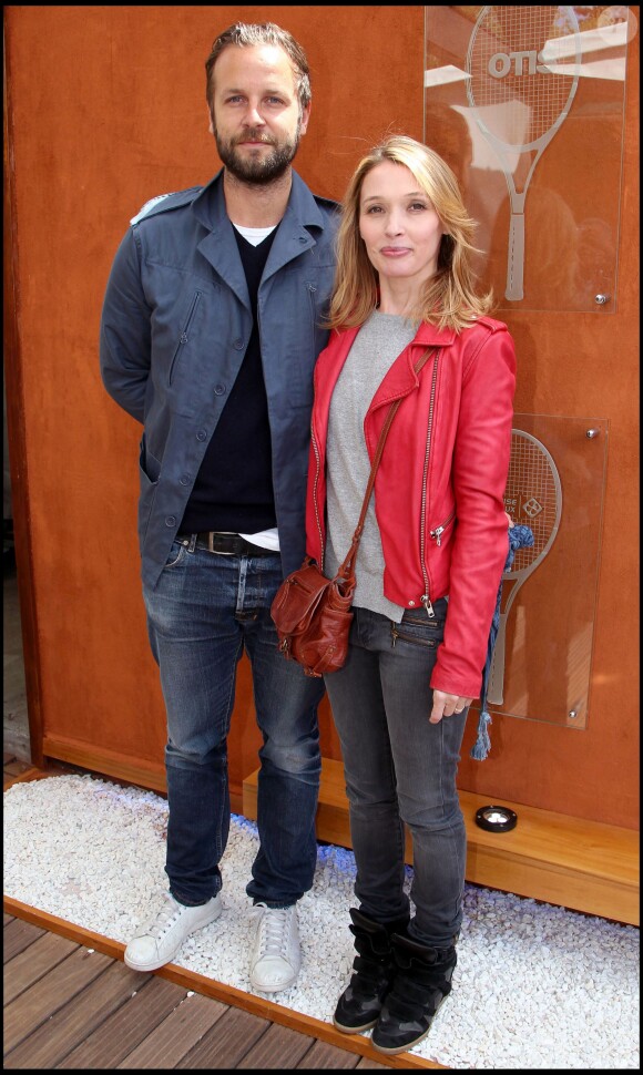 Anne Marivin et son compagnon Joachim Roncin à Roland Garros le 31 mai 2011