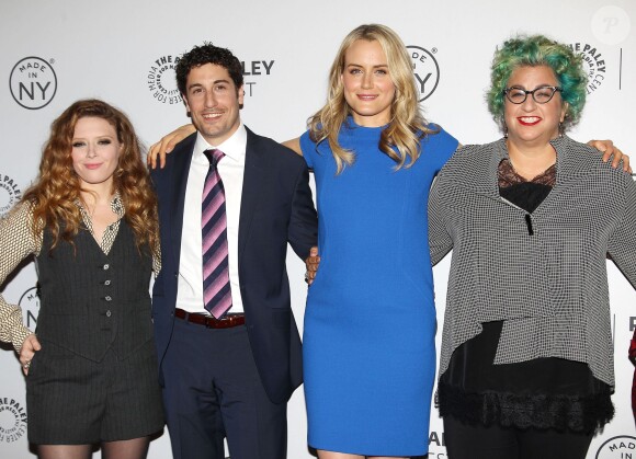 Natasha Lyonne, Jason Biggs, Taylor Schilling et Jenji Kohan à New York, le 2 octobre 2013.