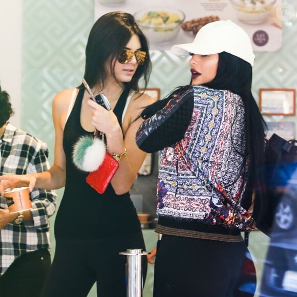 Kylie Jenner et sa soeur Kendall à Beverly Hills, le 20 juin 2015