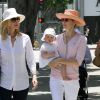 Kelly Rutherford avec sa fille Helena et sa soeur, dans les rues de Beverly Hills, le 5 juin 2010