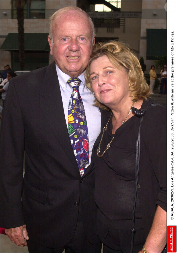 Dick Van Patten et sa femme en 2000 à Los Angeles