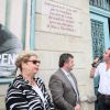 Exclu : Jean Dujardin et sa compagne Nathalie Péchalat à l'inauguration du cinéma communal Jean Dujardin à Lesparre-Médoc accompagné de ses parents le 27 juin 2015.