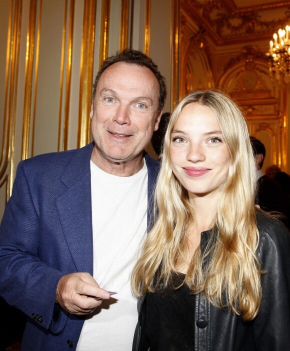 Julien Lepers et sa fille Lorraine, lors de la Fête de la musique en présence d'Alexandre Orlov, ambassadeur de la Fédération de Russie, le jeudi 18 juin 2015.