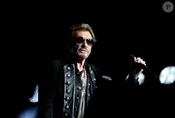 Exclusif - Johnny Hallyday sur scène lors de son premier concert, à Nîmes le 2 juillet 2015.02/07/2015 - Nîmes