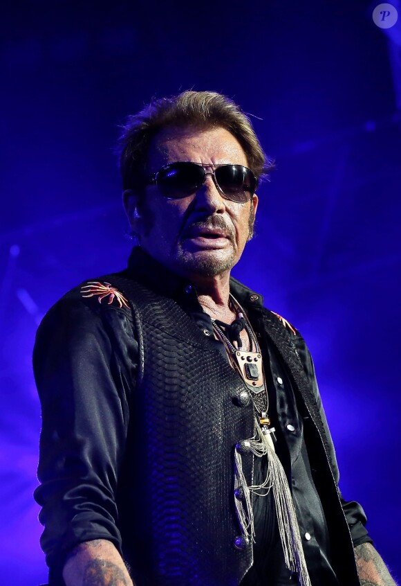 Exclusif - Johnny Hallyday sur scène lors de son premier concert, à Nîmes le 2 juillet 2015.02/07/2015 - Nîmes