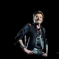 Johnny Hallyday aux arènes de Nîmes : Show sublime et original devant ses filles