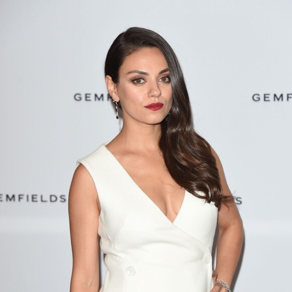 Mila Kunis assiste à la projection d'un court métrage au Corinthia Hotel, Londres, le 23 juin 2015 