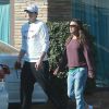 Exclusif - Ashton Kutcher et sa petite amie Mila Kunis sortent d'un salon de manucure a Studio City, le 18 janvier 2014, ou Mila Kunis a du se faire faire les ongles. 