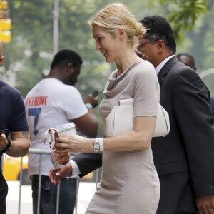 Kelly Rutherford va participer à l'émission de télévision "The View" à New York, le 6 juillet 2015, pour parler de son combat pour récupérer la garde des ses enfants.