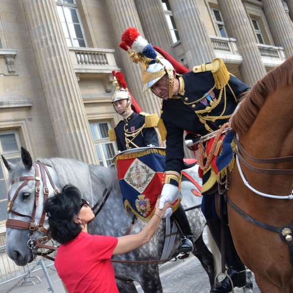 Exclusif - Prix Spécial - No Web No Blog - Rachida Dati salue les membres de la Garde Républicaine à l'issue du Longines Paris Eiffel Jumping au Champ-de-Mars à Paris, le 5 juillet 2015.05/07/2015 - Paris