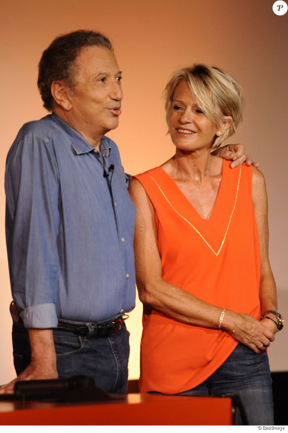 Michel Drucker et Sophie Davant Première édition du festival littéraire Plumes de Stars à Aix Michel Drucker et Sophie Davant Première édition du festival littéraire Plumes de Stars à Aix