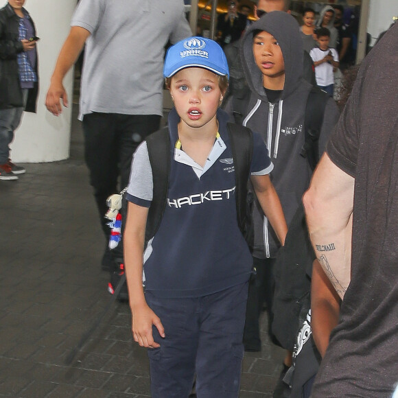 Shiloh Nouvel Jolie-Pitt au LAX de Los Angeles, le 5 juillet 2015.
 